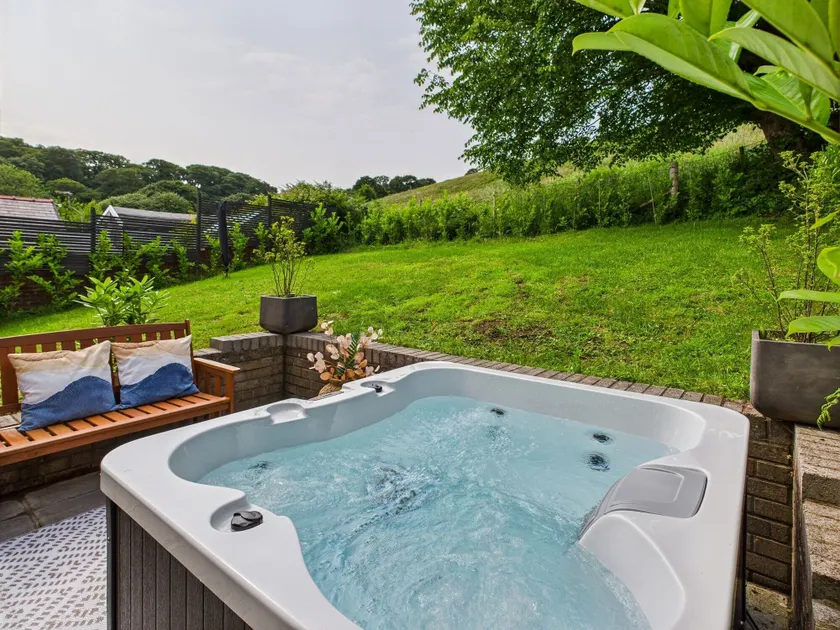 Fantastico cottage accogliente e familiare con giardino e idromassaggio | Ammette animali domestici - Image 1