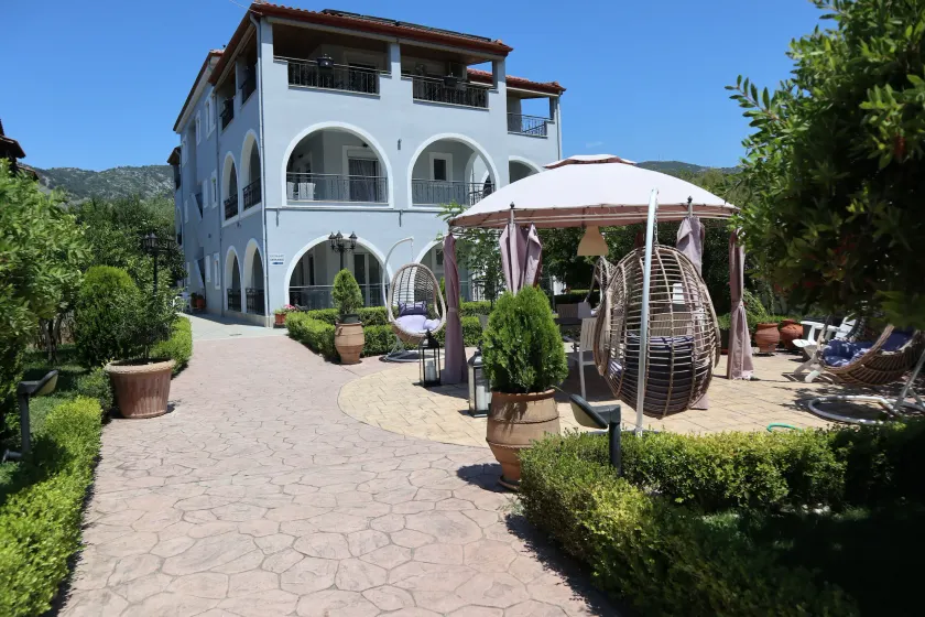 Delphin Rooms Sivota - Image 1