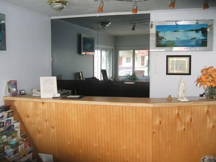 Scottish Inn - North Tonawanda - Image 1