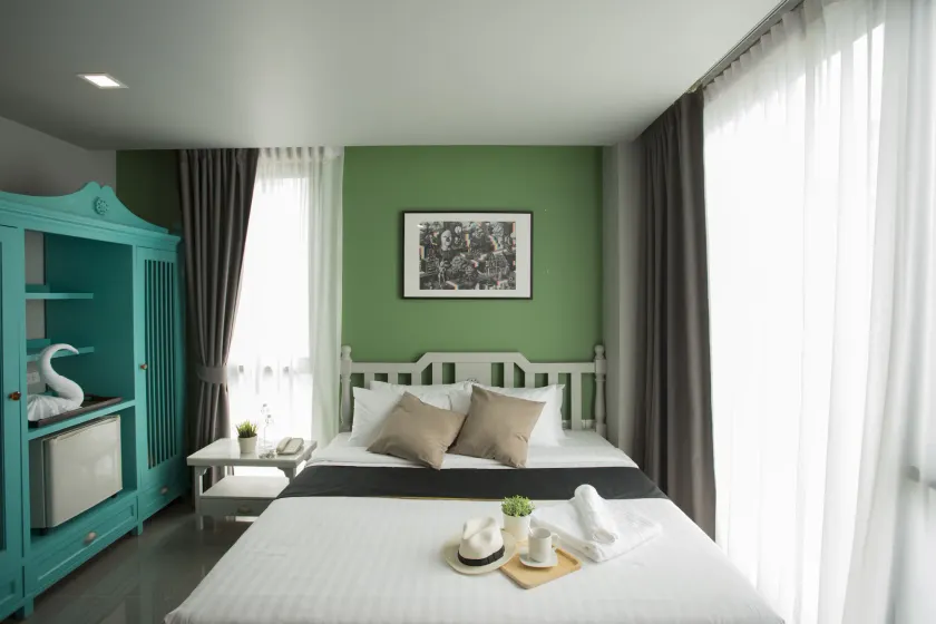 Heyha Hotel - Image 1