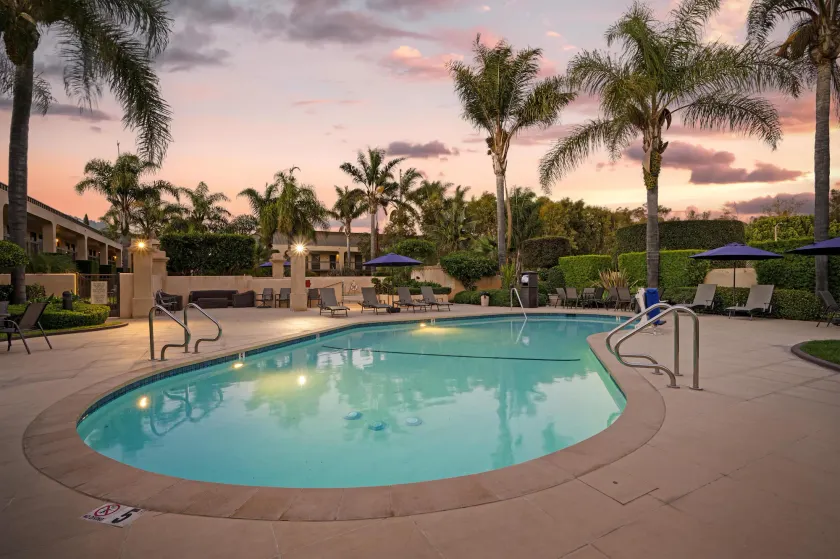 Best Western Plus South Coast Inn - Image 1