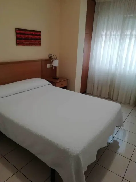Pensión Residencia Caola - Image 1