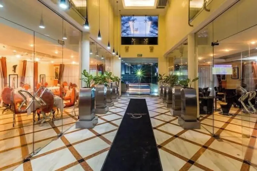 Morning Side Boutique Hotel and Suites - Interior entrance