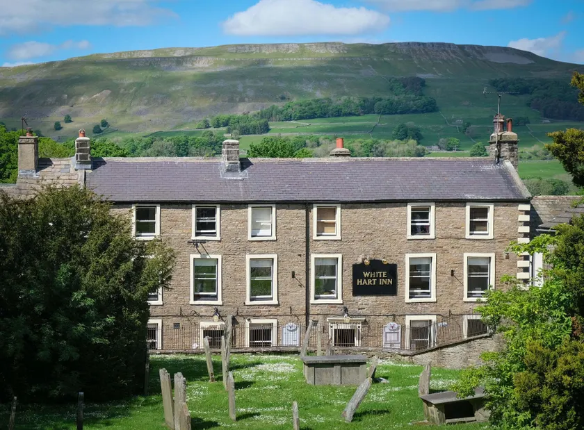 The White Hart Inn, Hawes - Image 1