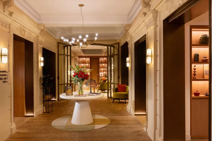 Hôtel Le Cardinal - Image 1