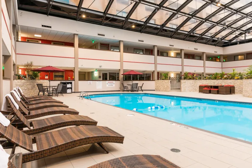 Holiday Inn Brookfield - Milwaukee by IHG - Image 1
