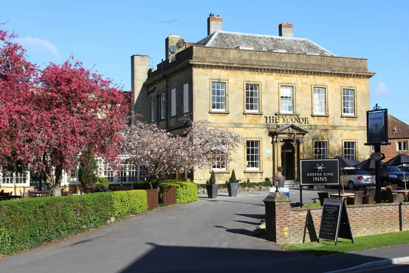 Manor Hotel by Greene King Inns - Image 1