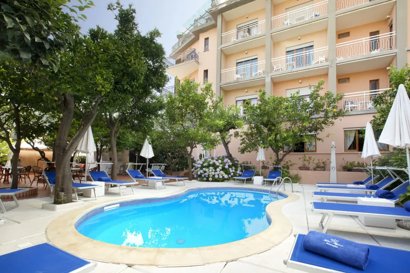 Boutique Hotel Regina - Image 1