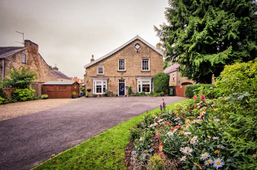 West End Guest House - Image 1