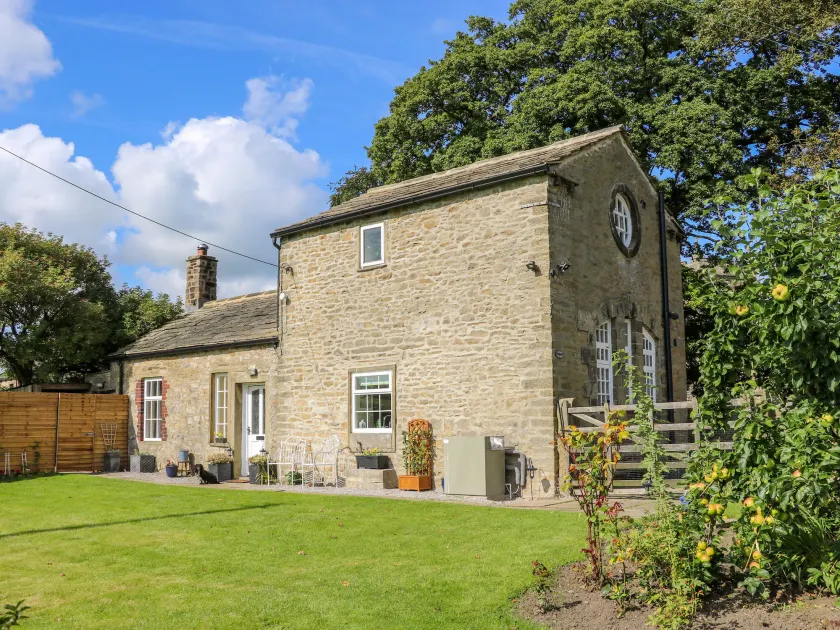 Glebe Cottage - Image 1
