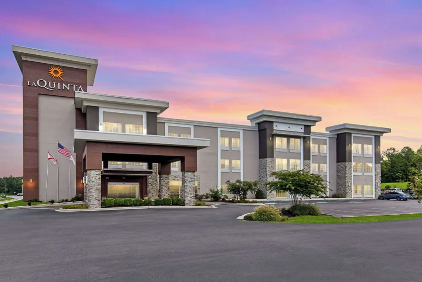La Quinta by Wyndham Cullman - Image 1