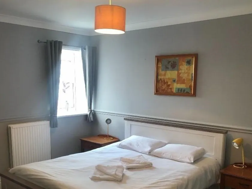 The Crown Hotel - Image 1