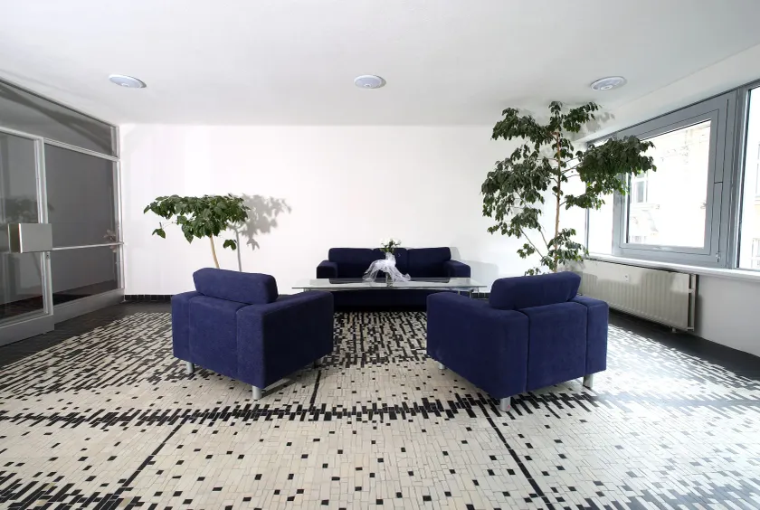 Hotel Central - Image 1