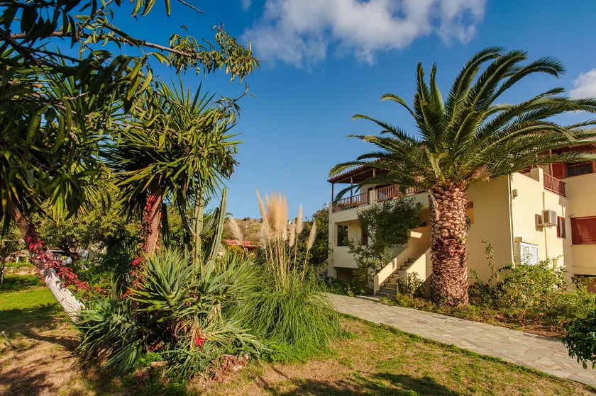 Holiday Rooms - Image 1