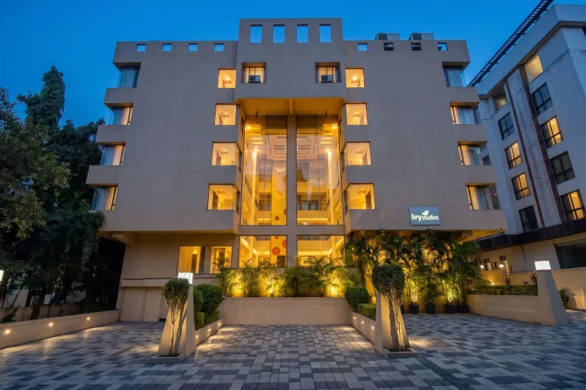 Ivy Studio Hotel Near Pune Airport - Image 1