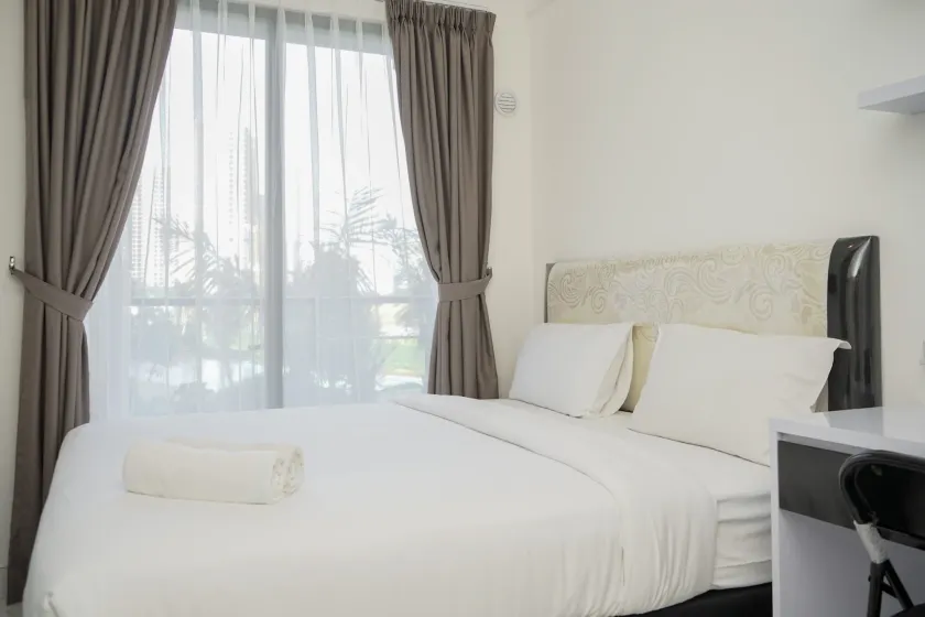 Elegant And Comfy Studio At Sky House Bsd Apartment - Room