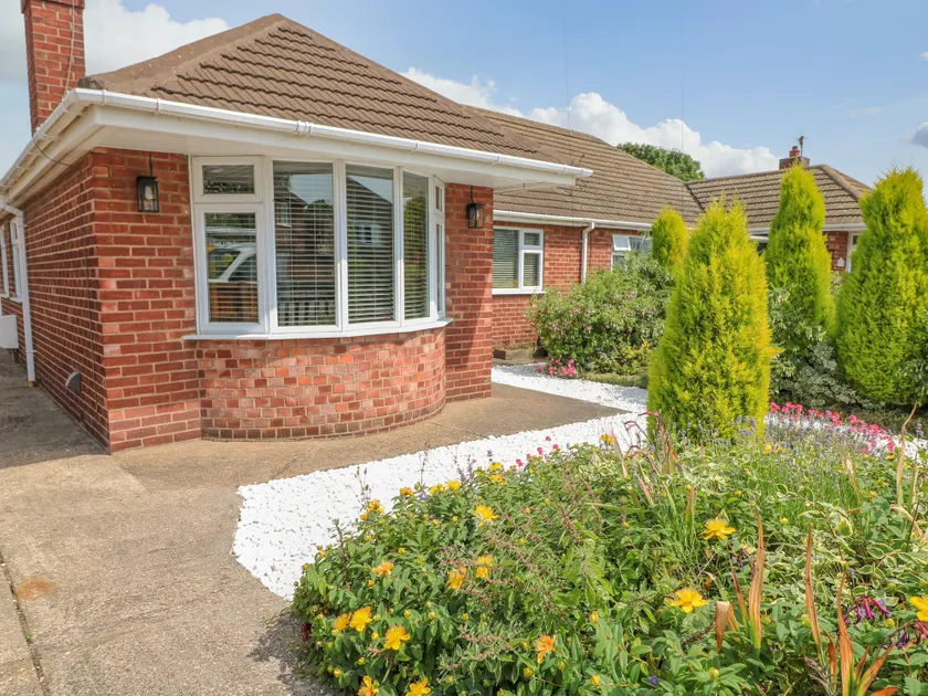 Broadway Cottage - Image 1