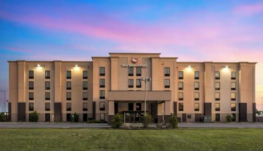 Best Western Plus- Jonesboro - Image 1