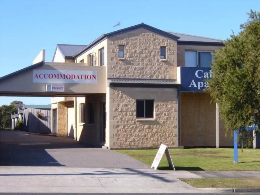 Inverloch Cabins & Apartments - Image 1