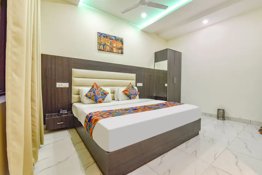 FabHotel Jugnu - Image 1