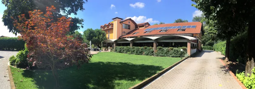 La Bergamina Hotel & Restaurant - Image 1