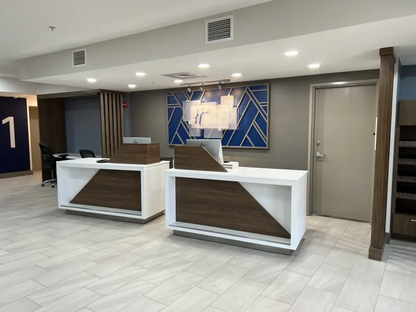 Holiday Inn Express - Wichita North - Park City by IHG - Image 1