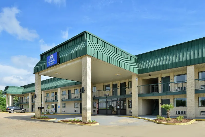 Americas Best Value Inn Winona - Image 1