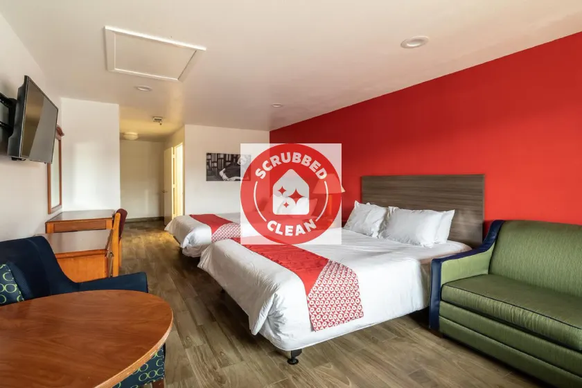 OYO Hotel San Antonio near AT&T Center - Image 1