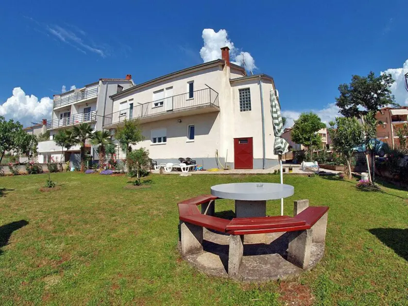 Apartment 359 - Image 1