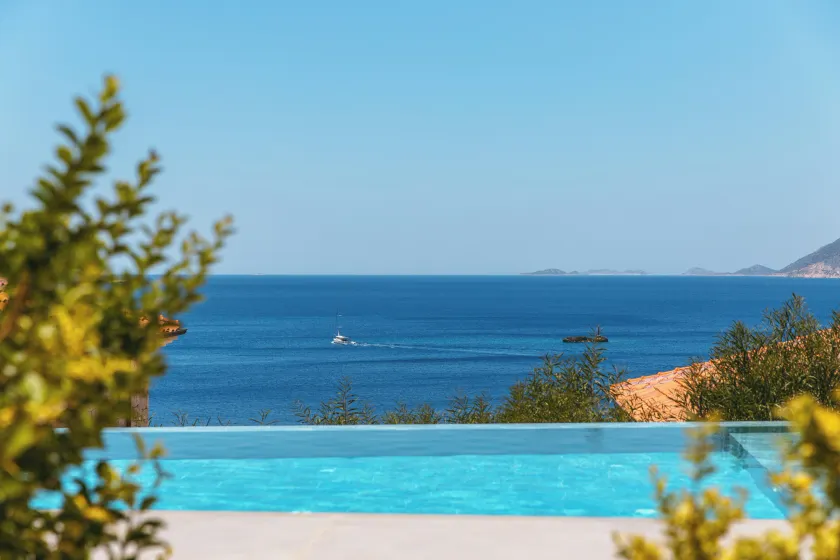 Mavilim Hotel - Image 1