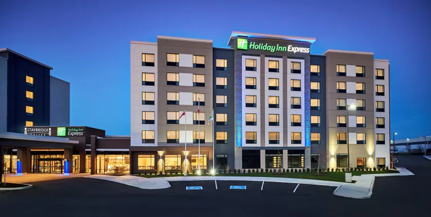 Holiday Inn Express Niagara-On-The-Lake by IHG - Image 1