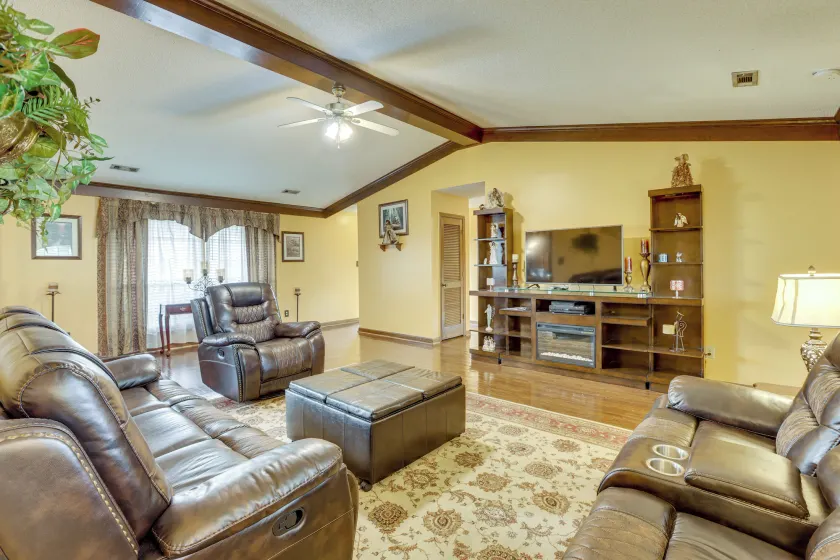Pool & Large Covered Patio! Decatur Family Getaway - Interiör