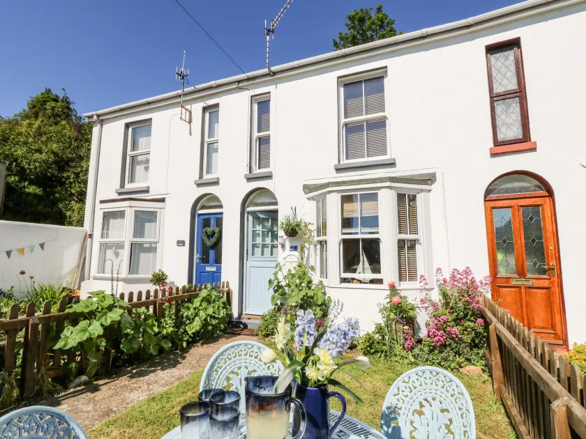 2 Linden Terrace - Image 1