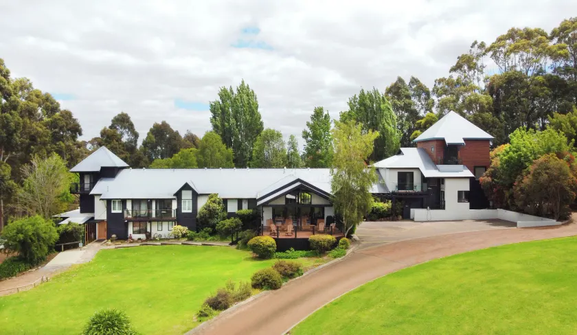 Chimes Spa Retreat - Image 1