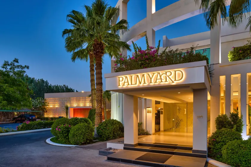Palmyard Hotel - Image 1