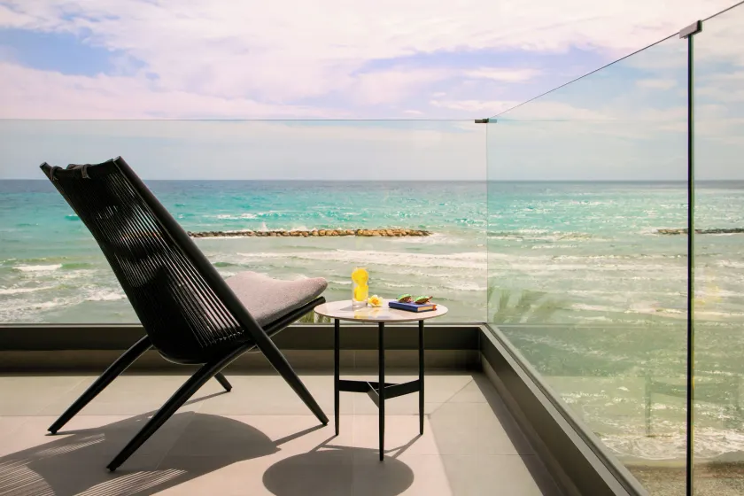 Mercure Larnaca Beach Resort - Image 1