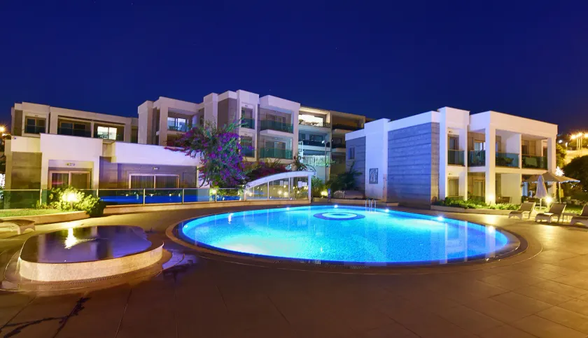 Royal Palm Residence - Image 1