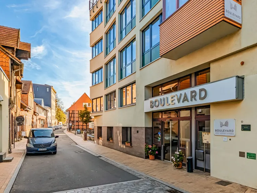 Boulevard Hotel Altstadt Schwerin - Image 1