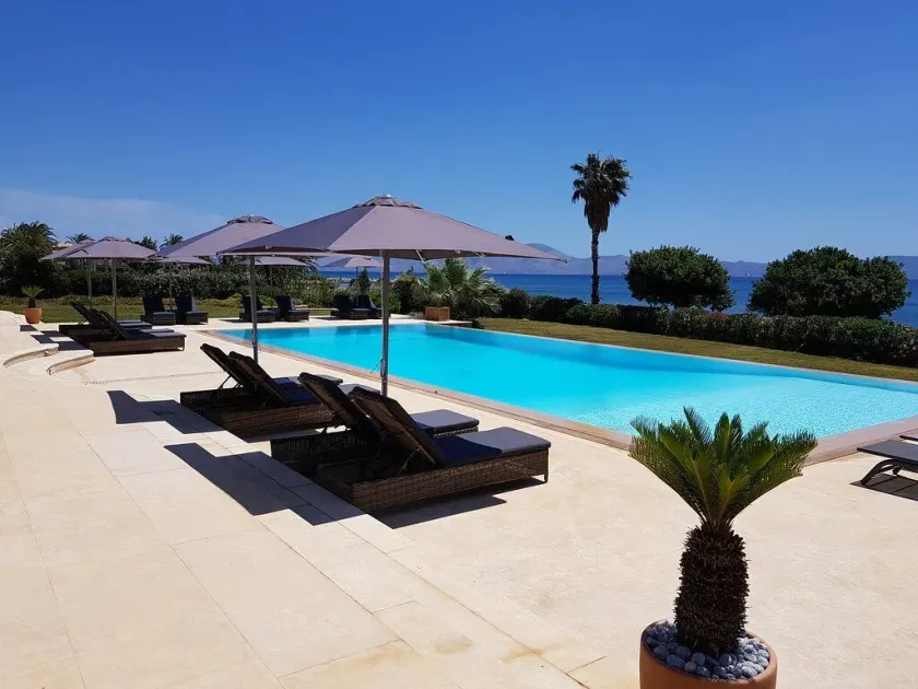 Therme Sea Luxury Lodge - Image 1