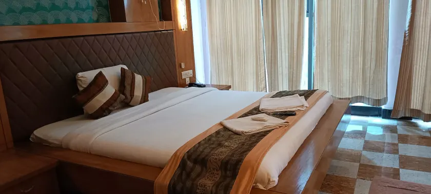 Hotel NK International - Room