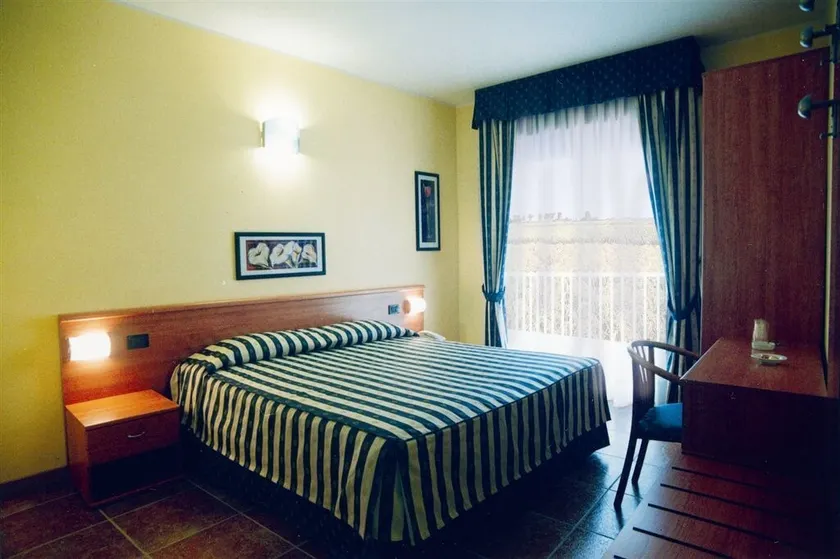 Hotel Blue Ribbon - Rum