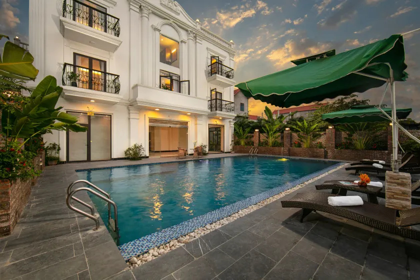 Nam Hoa Hotel - Image 1