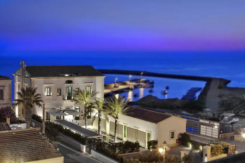 Zafran Boutique Hotel - Image 1
