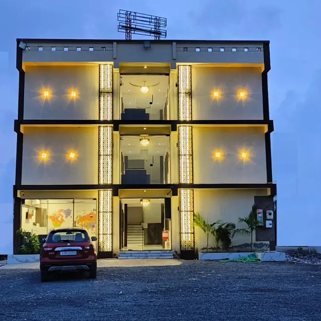 Hotel Fortune, Althan - Image 1