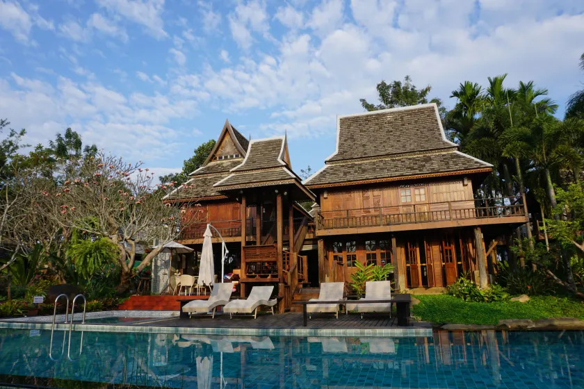 Baansuwanburi - บ้านสุวรรณบุรี - Image 1