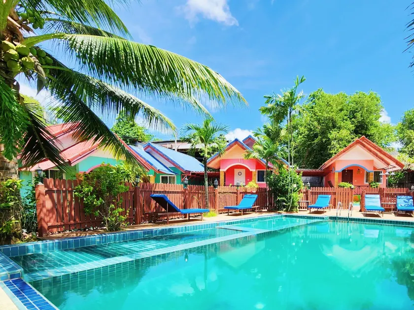 Phaithong Sotel Resort - Image 1
