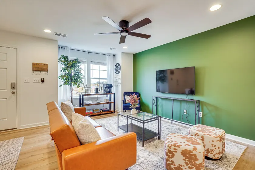 Great for Families! Townhome 9 Mi to Harpers Ferry - Intérieur