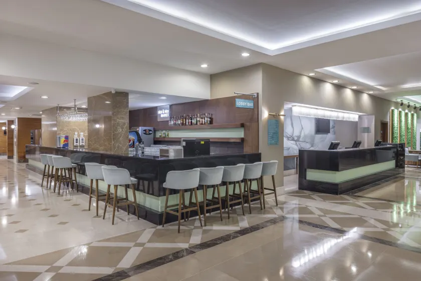 Wyndham Garden Lara - Lobby