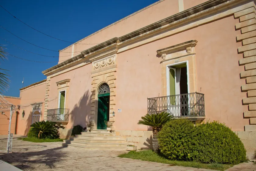 Villa Principe Di Belmonte - Image 1