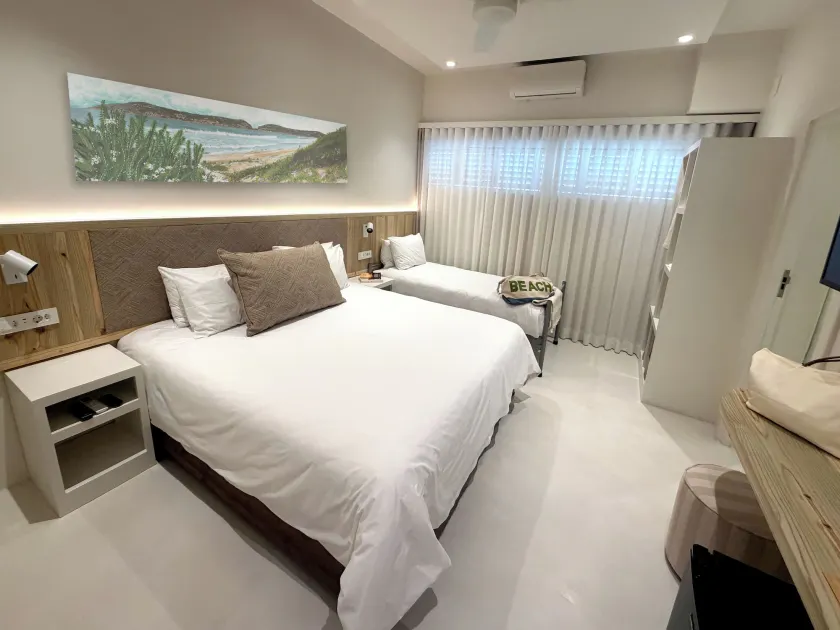 Plett Beachfront Guest House - Image 1